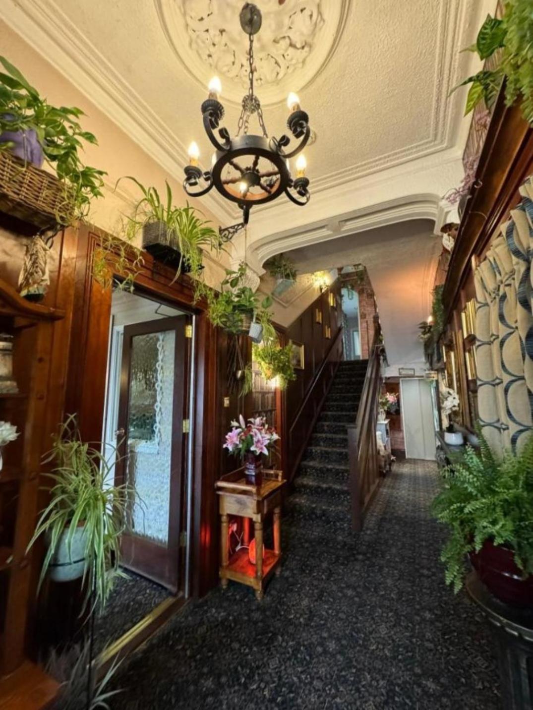Avarest House Bb Adults Only Portrush Buitenkant foto