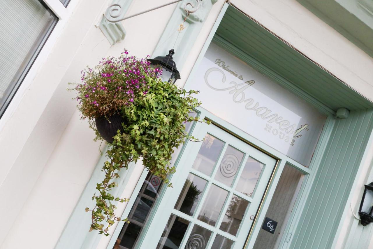 Avarest House Bb Adults Only Portrush Buitenkant foto
