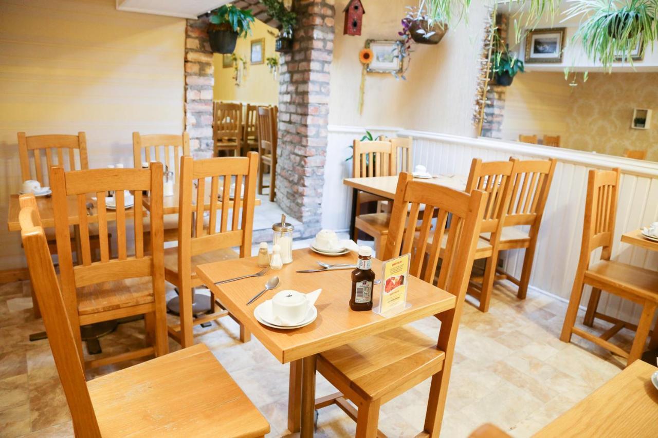 Avarest House Bb Adults Only Portrush Buitenkant foto